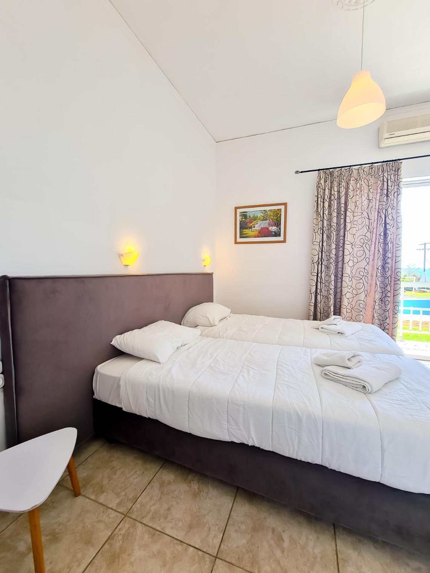 Glyfa Beach Hotel Бартоломіон Екстер'єр фото